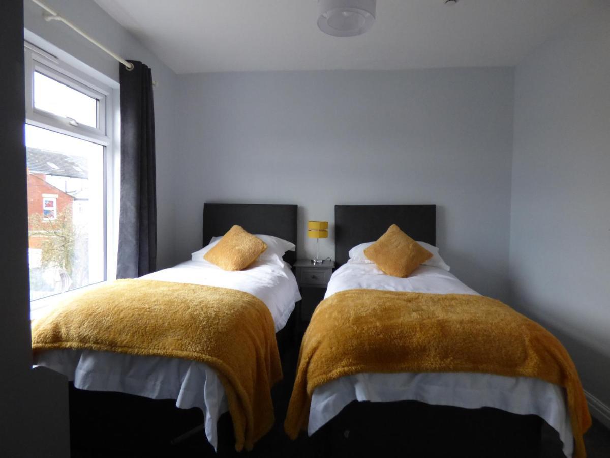 Bare Village Holiday Apartment Morecambe Esterno foto