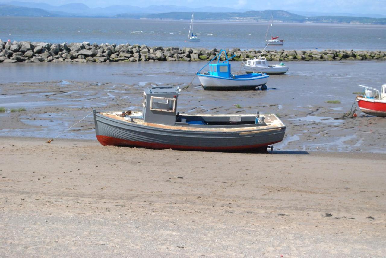 Bare Village Holiday Apartment Morecambe Esterno foto